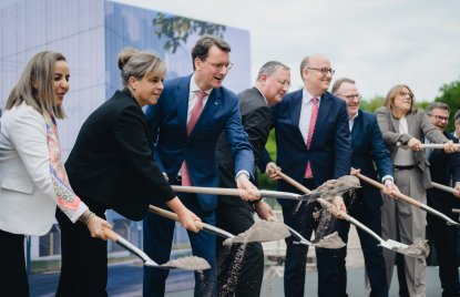 Spatenstich GOVSATCOM-Hub Köln: Nordrhein-Westfalen stärkt sichere Satellitenkommunikation für Europa