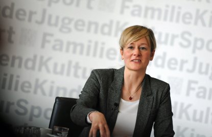 Pressekonferenz von Familienministerin Christina Kampmann zum 10. Kinder- und Jugendbericht NRW