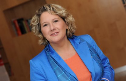 Porträtfoto von Ministerin Svenja Schulze