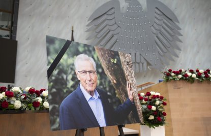 Staatsakt für Wolfgang Clement