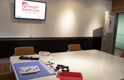 Ministerpräsident Armin Laschet und Bundesgesundheitsminister Jens Spahn besuchen künftiges Impfzentrum in Düsseldorf