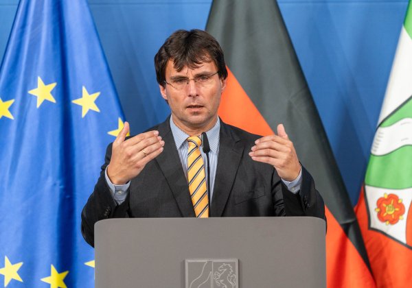 Handlungsfähigkeit und Planungssicherheit für Nordrhein-Westfalen durch klare Prioritäten – jetzt und in Zukunft