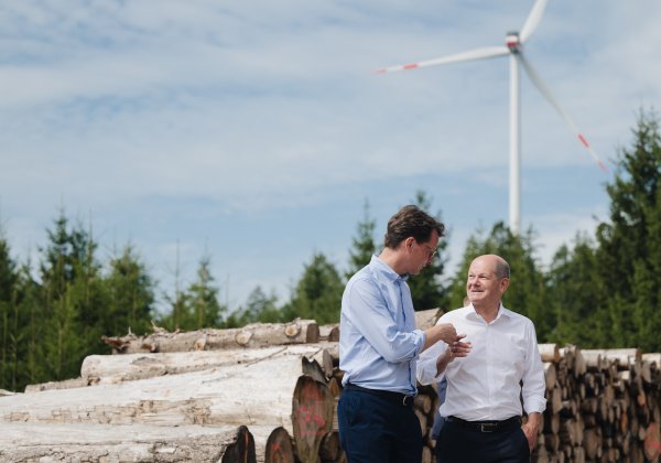 Ministerpräsident Wüst und Bundeskanzler Scholz besuchen gemeinsam den Bürger-Windpark Simmerath