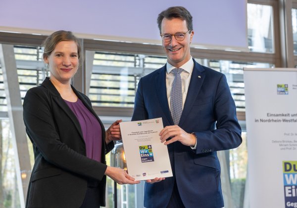 Landesregierung stellt neue Einsamkeitsstudie in Berlin vor